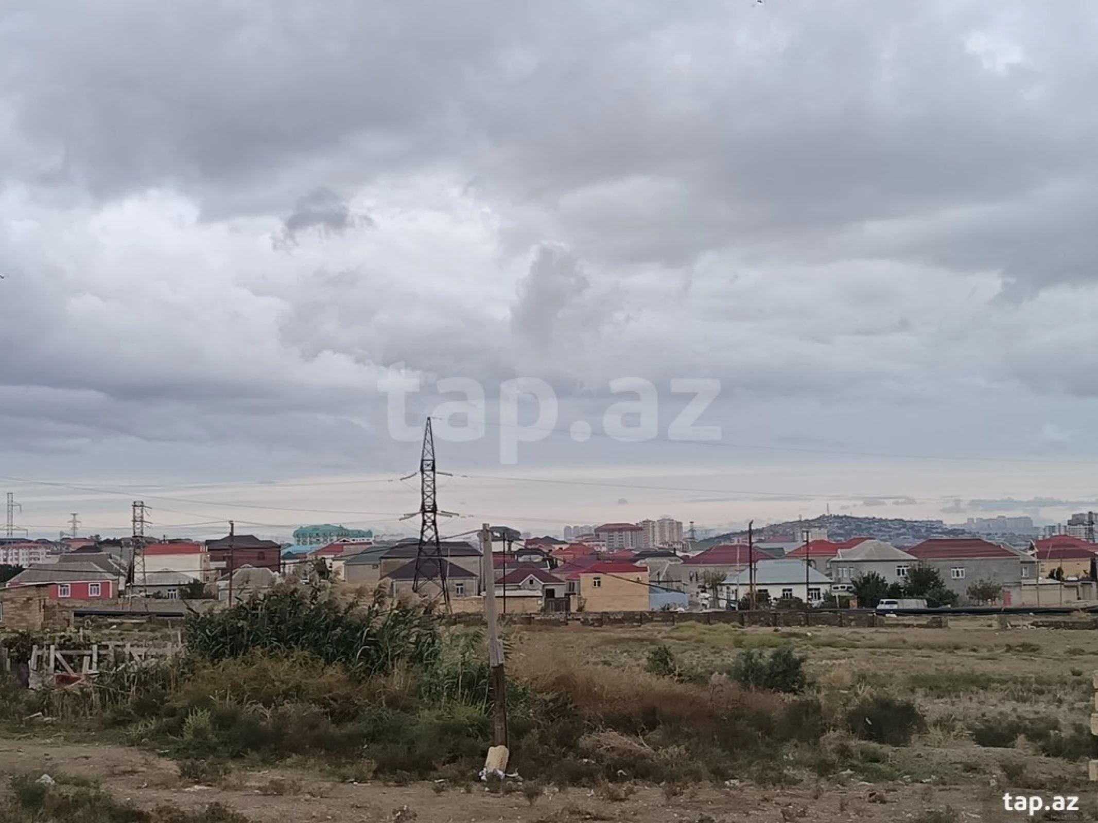 Satılır 6 otaqlı həyət evi 120 m²