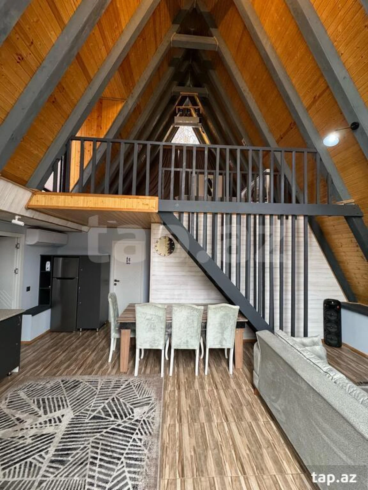 Kirayə verilir 4 otaqlı həyət evi