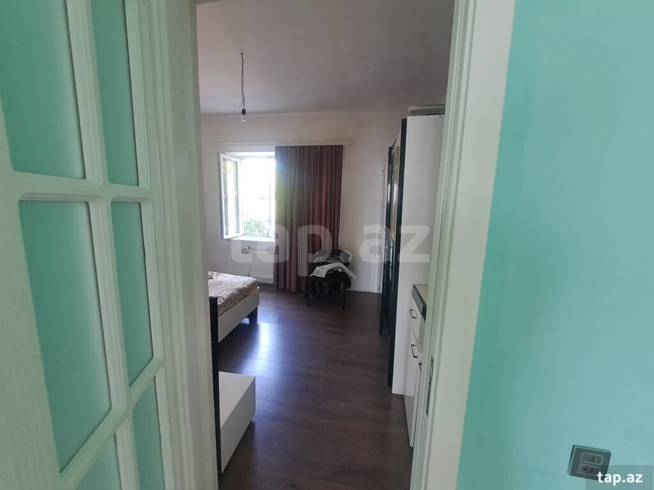 Satılır 8 otaqlı həyət evi