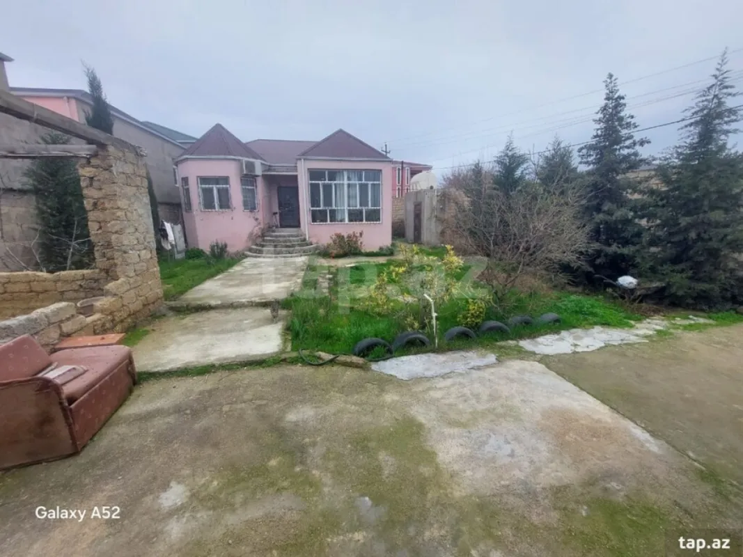 Satılır 3 otaqlı həyət evi