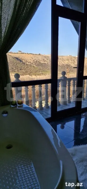 Kirayə verilir 4 otaqlı həyət evi