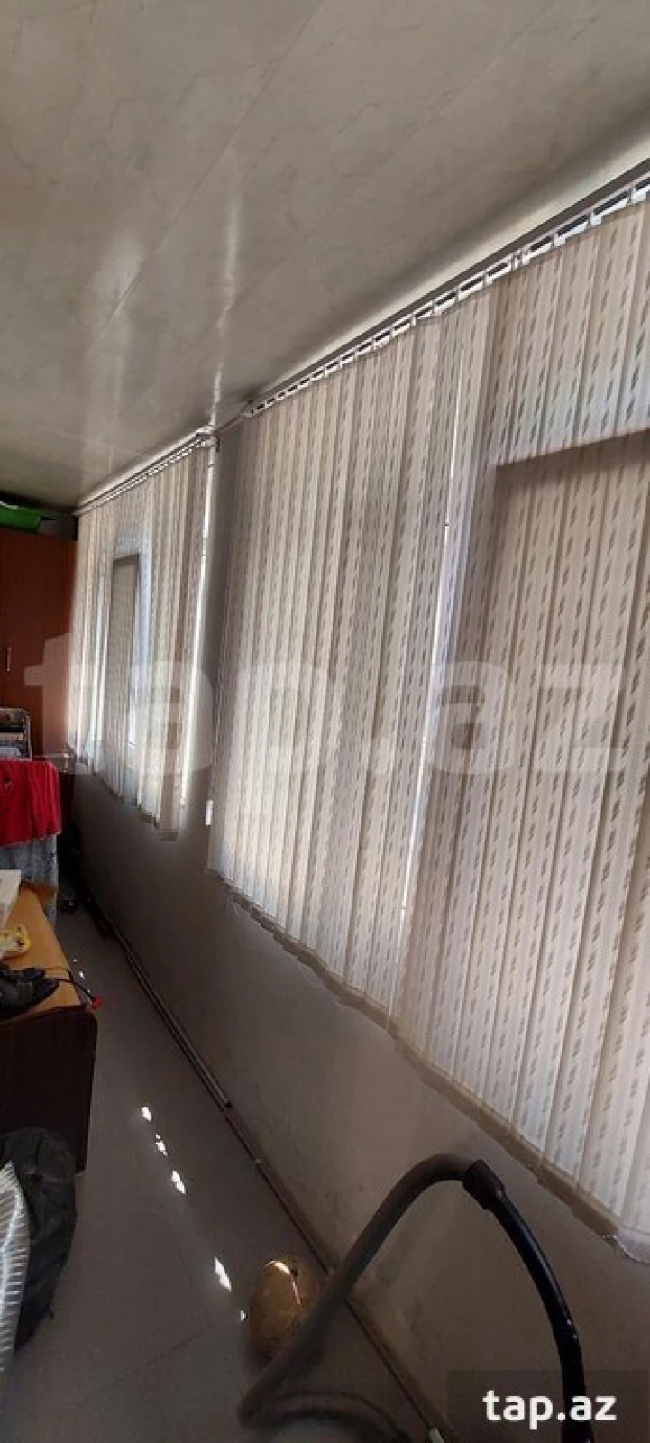 Satılır 4 otaqlı mənzil 100 m²