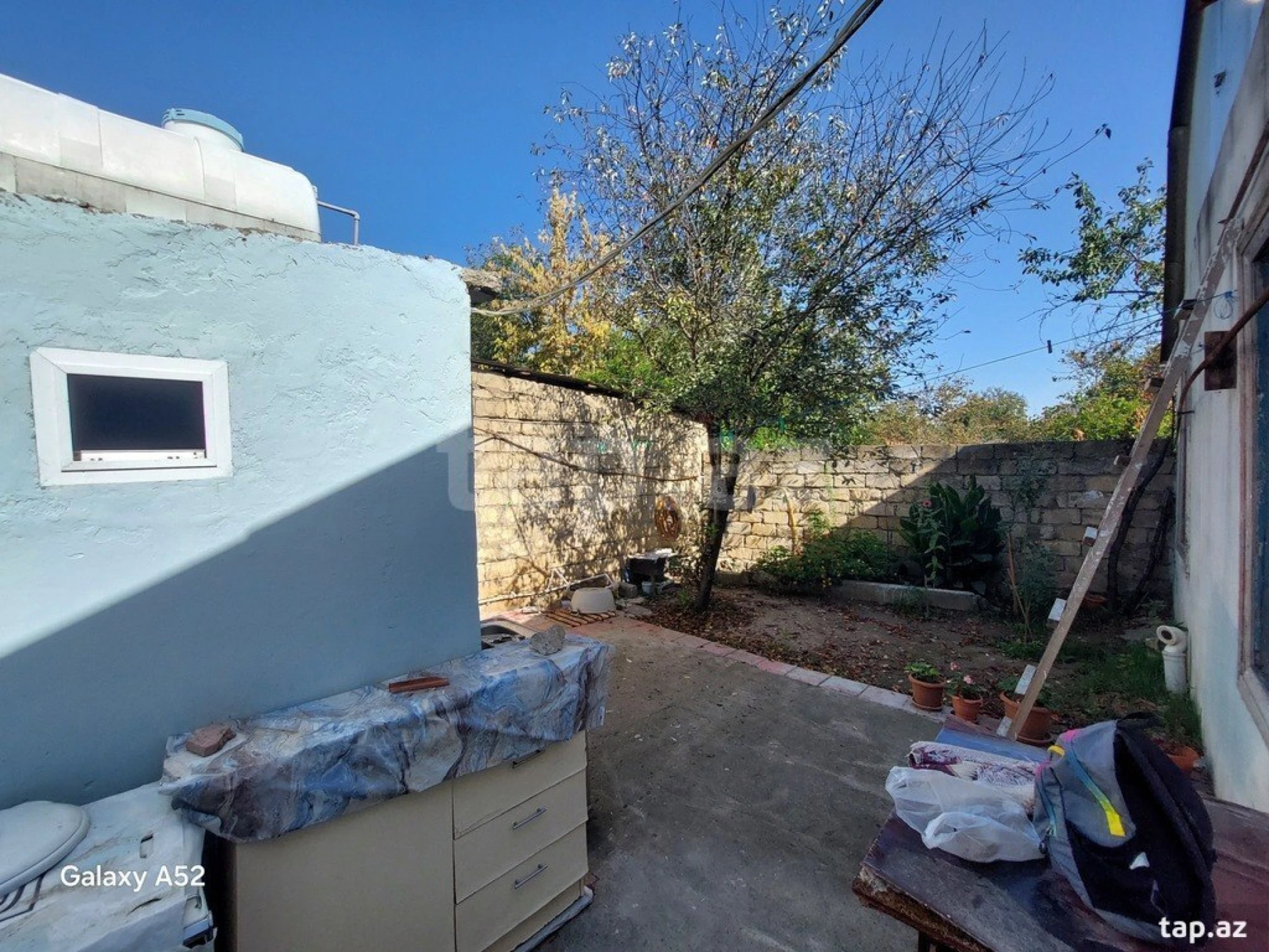 Satılır 4 otaqlı həyət evi