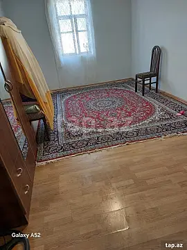 Satılır 4 otaqlı həyət evi