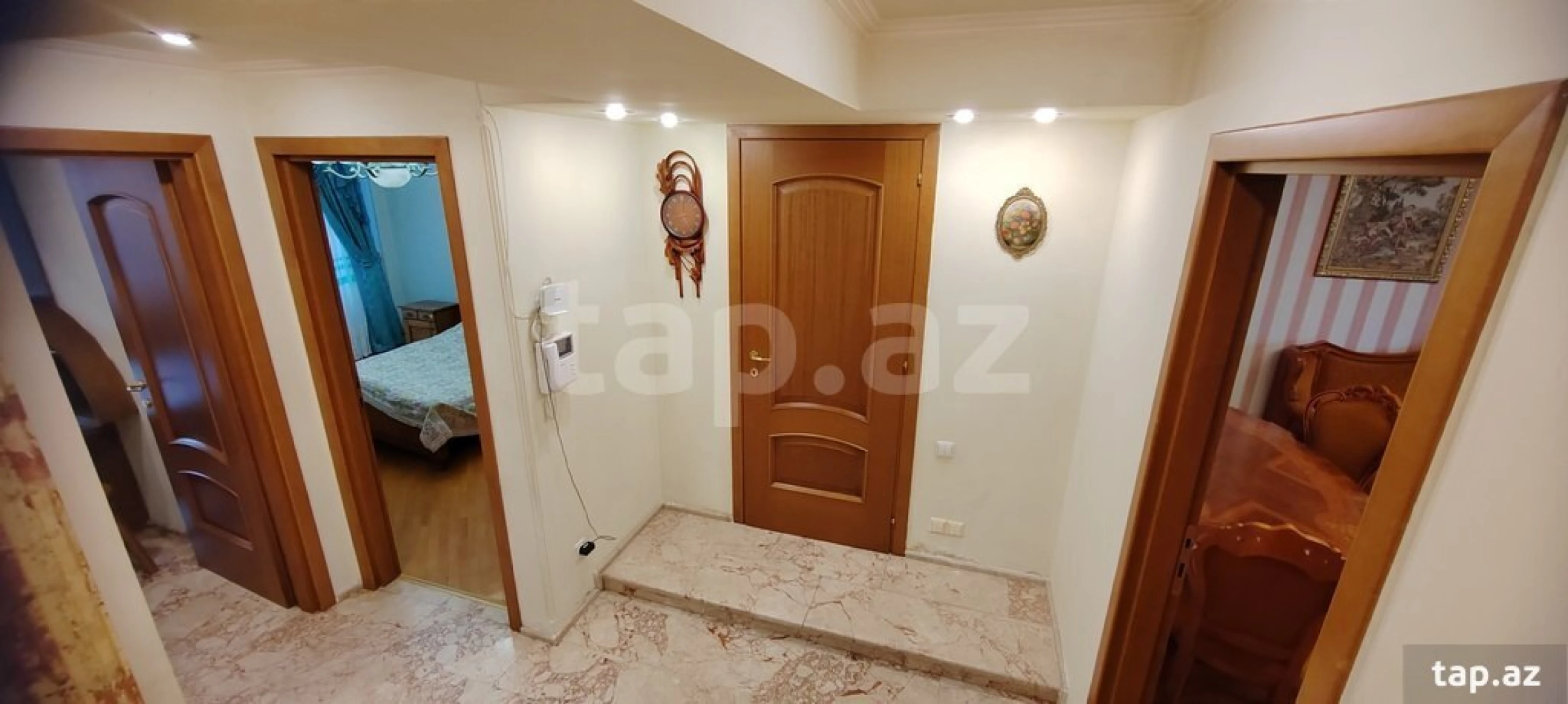 Kirayə verilir 2 otaqlı mənzil 75 m²