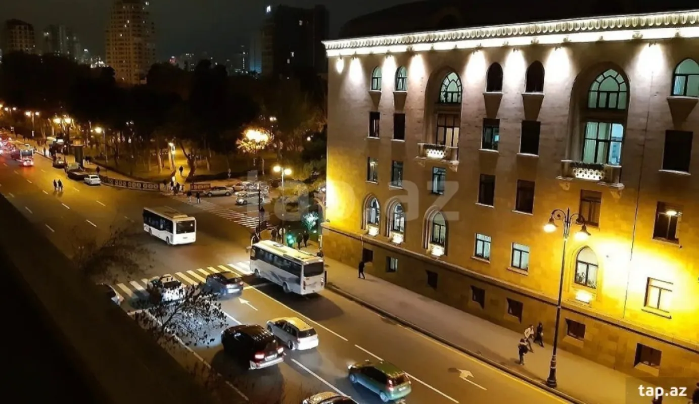 Kirayə verilir 2 otaqlı mənzil 75 m²