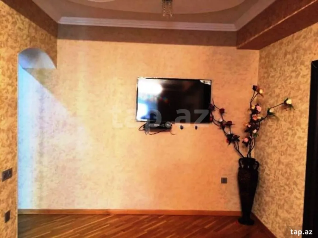 Satılır 2 otaqlı yeni tikili 75 m²