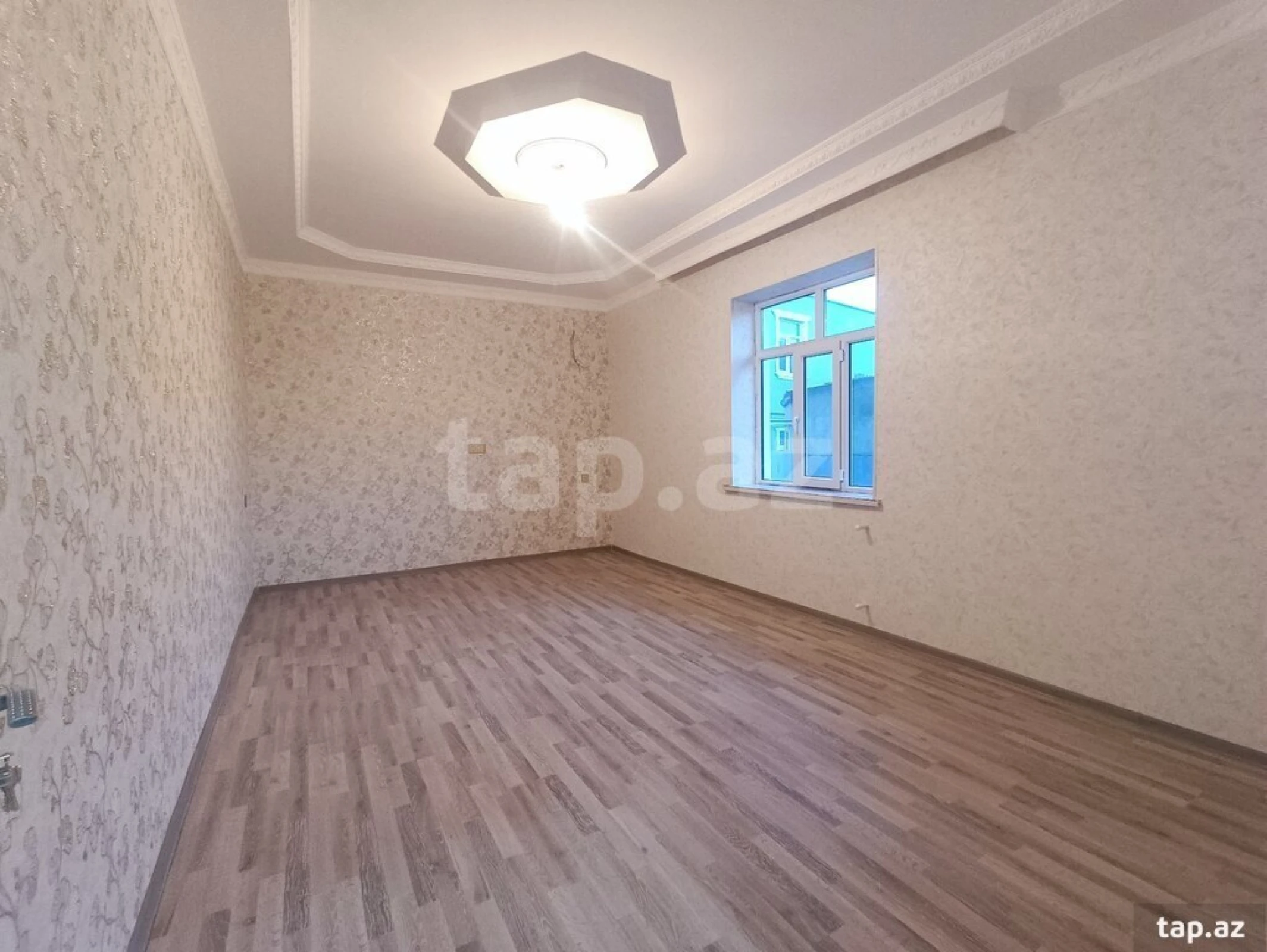 Satılır 4 otaqlı həyət evi