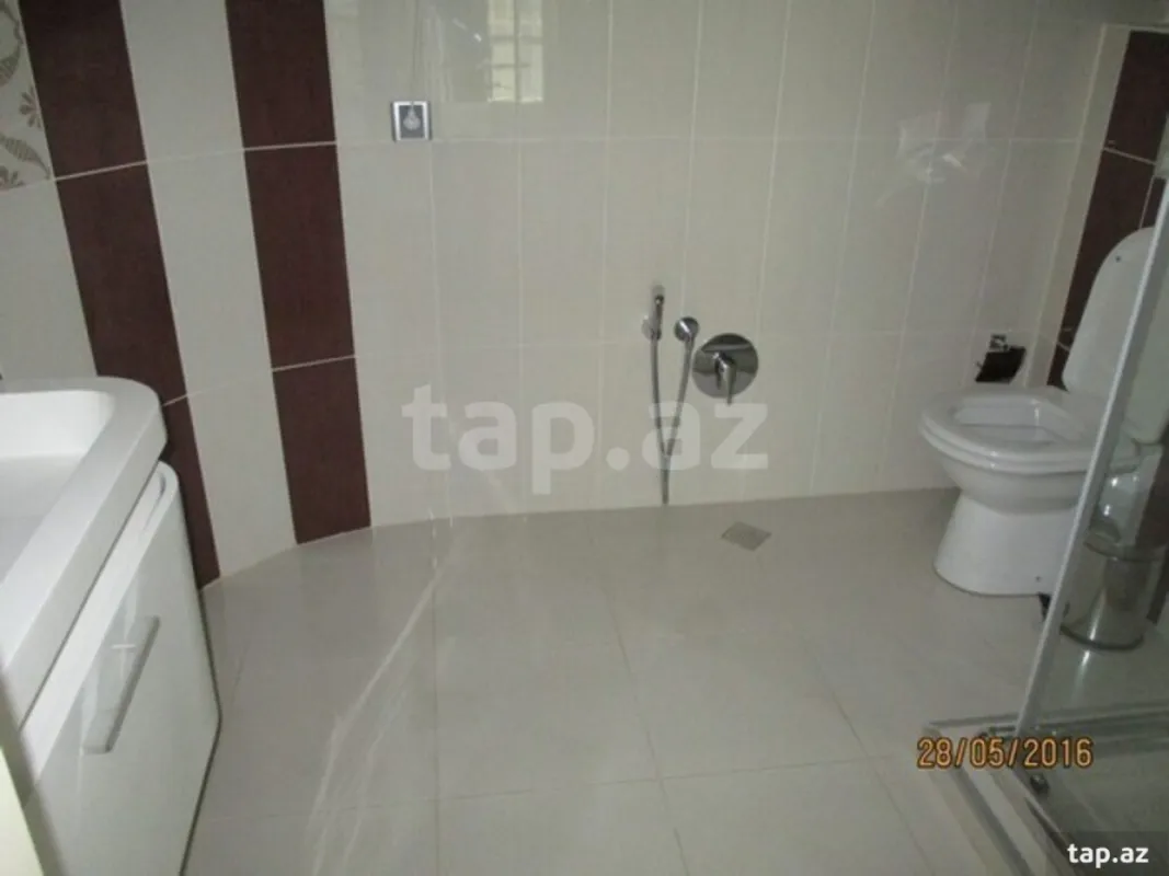 Kirayə verilir 3 otaqlı yeni tikili 120 m²