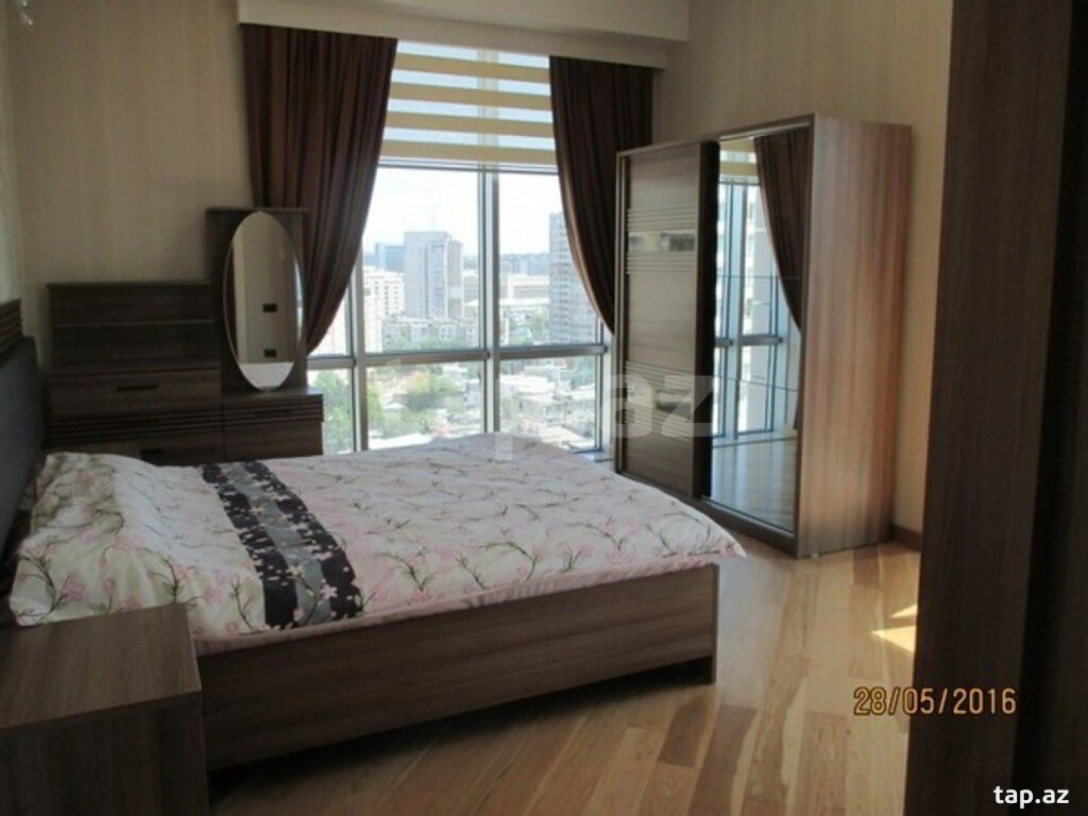 Kirayə verilir 3 otaqlı yeni tikili 120 m²