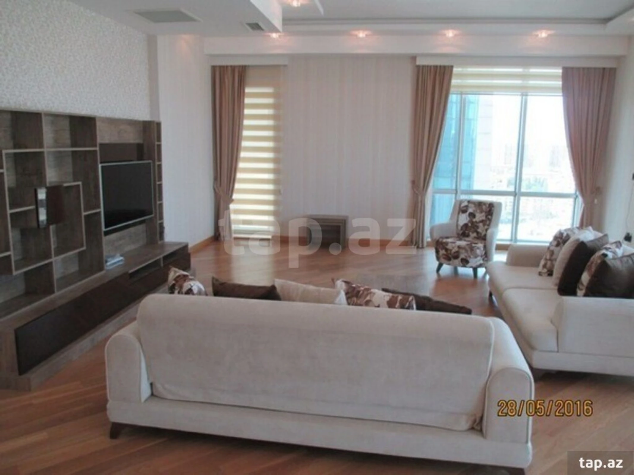 Kirayə verilir 3 otaqlı yeni tikili 120 m²