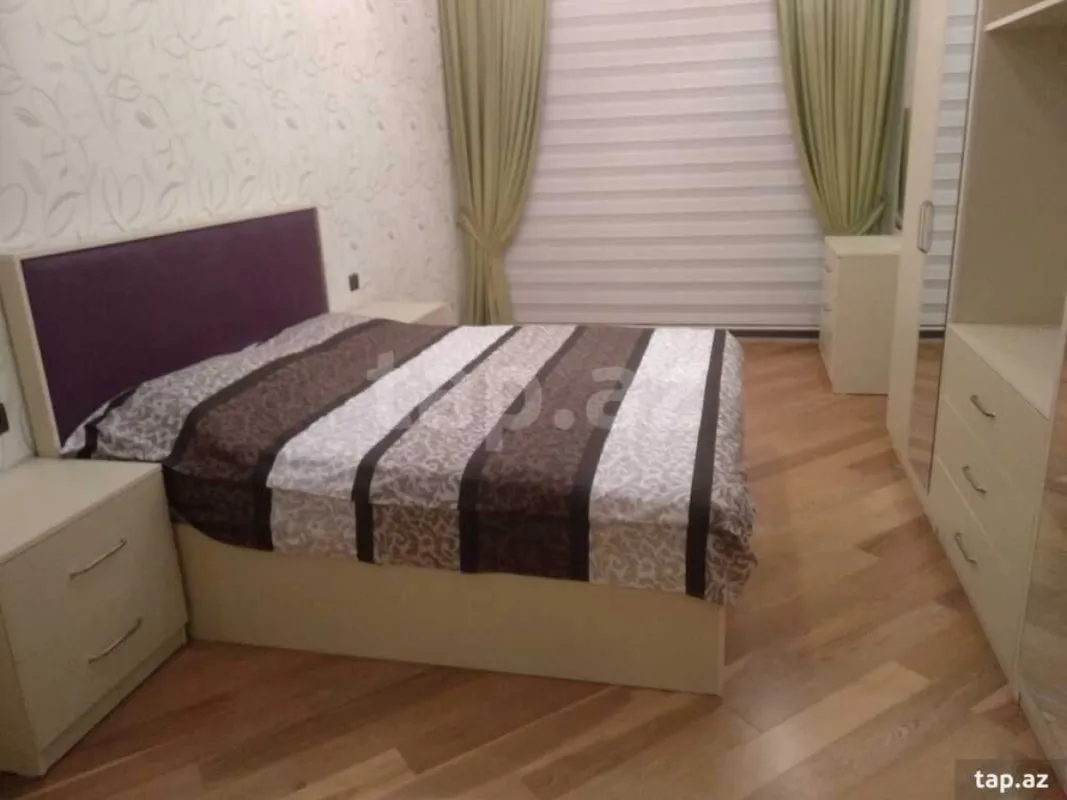 Kirayə verilir 3 otaqlı yeni tikili 120 m²