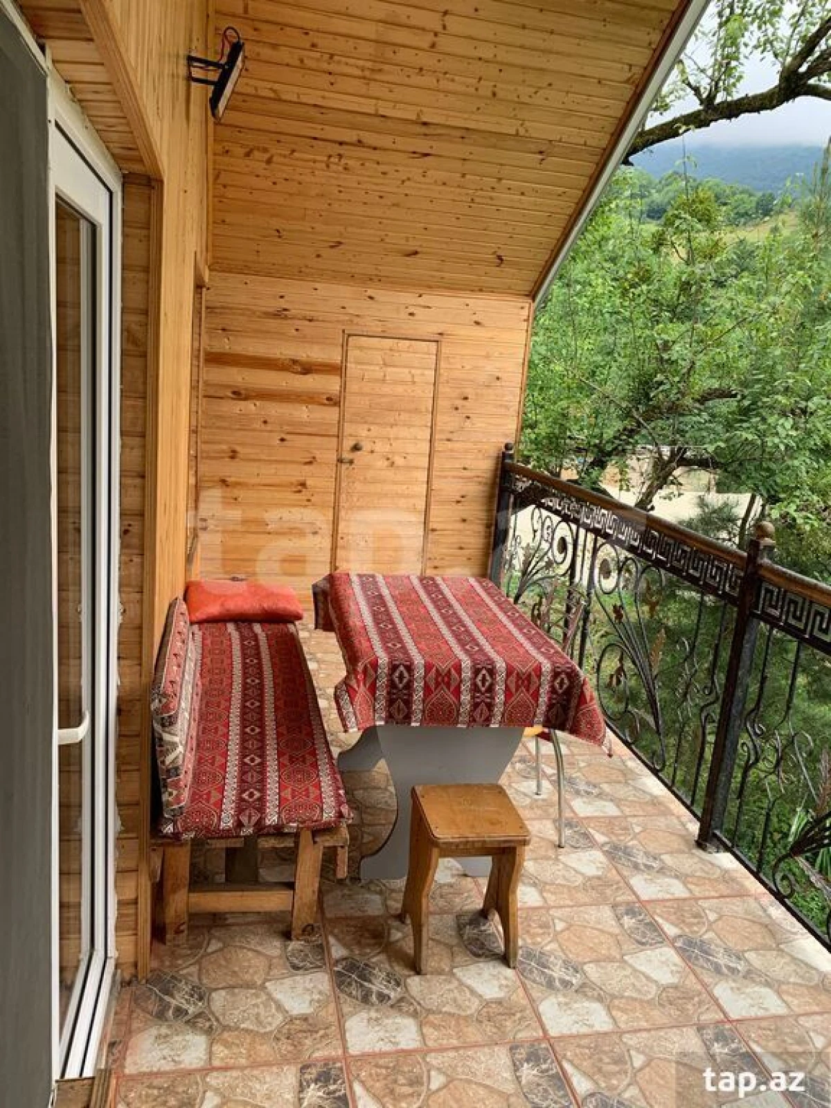 Kirayə verilir 3 otaqlı həyət evi