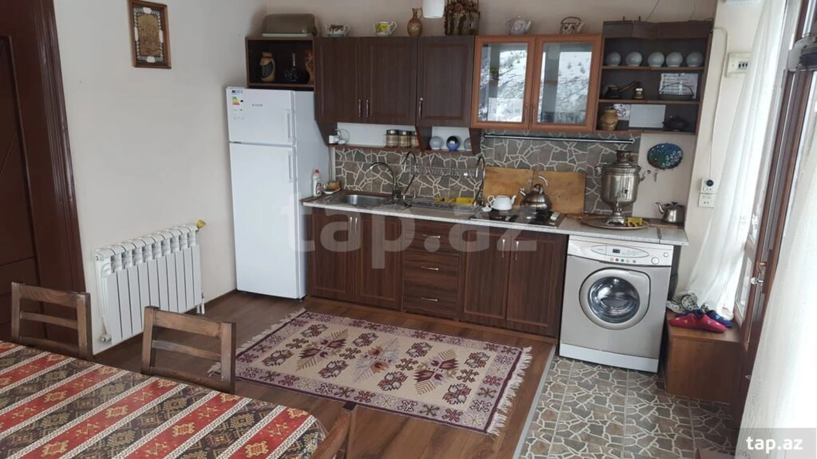 Kirayə verilir 3 otaqlı həyət evi