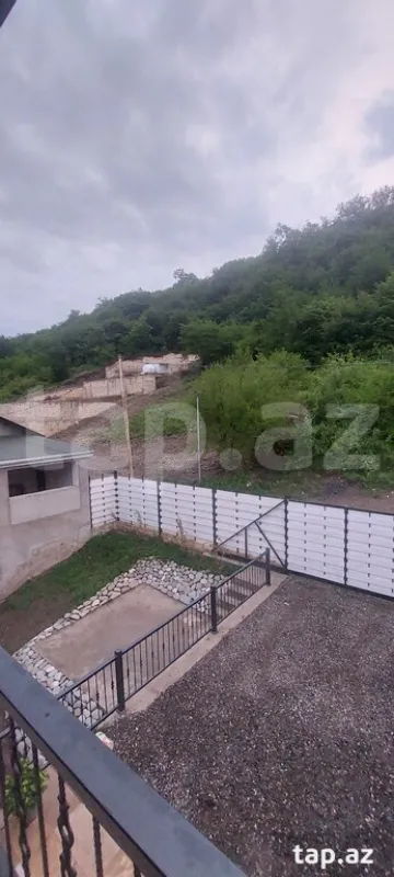 Kirayə verilir 3 otaqlı həyət evi