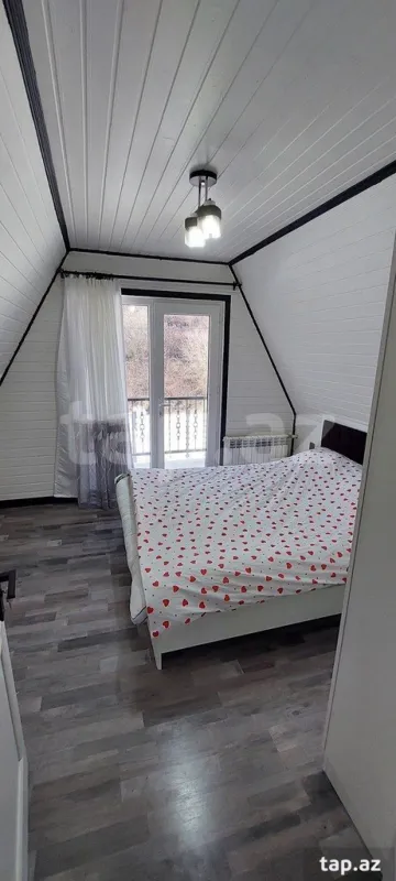 Kirayə verilir 3 otaqlı həyət evi