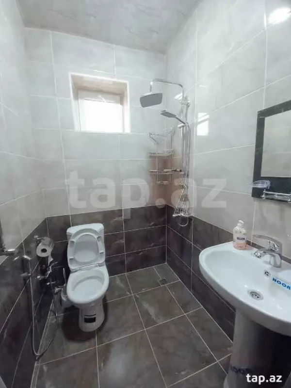 Kirayə verilir 5 otaqlı həyət evi