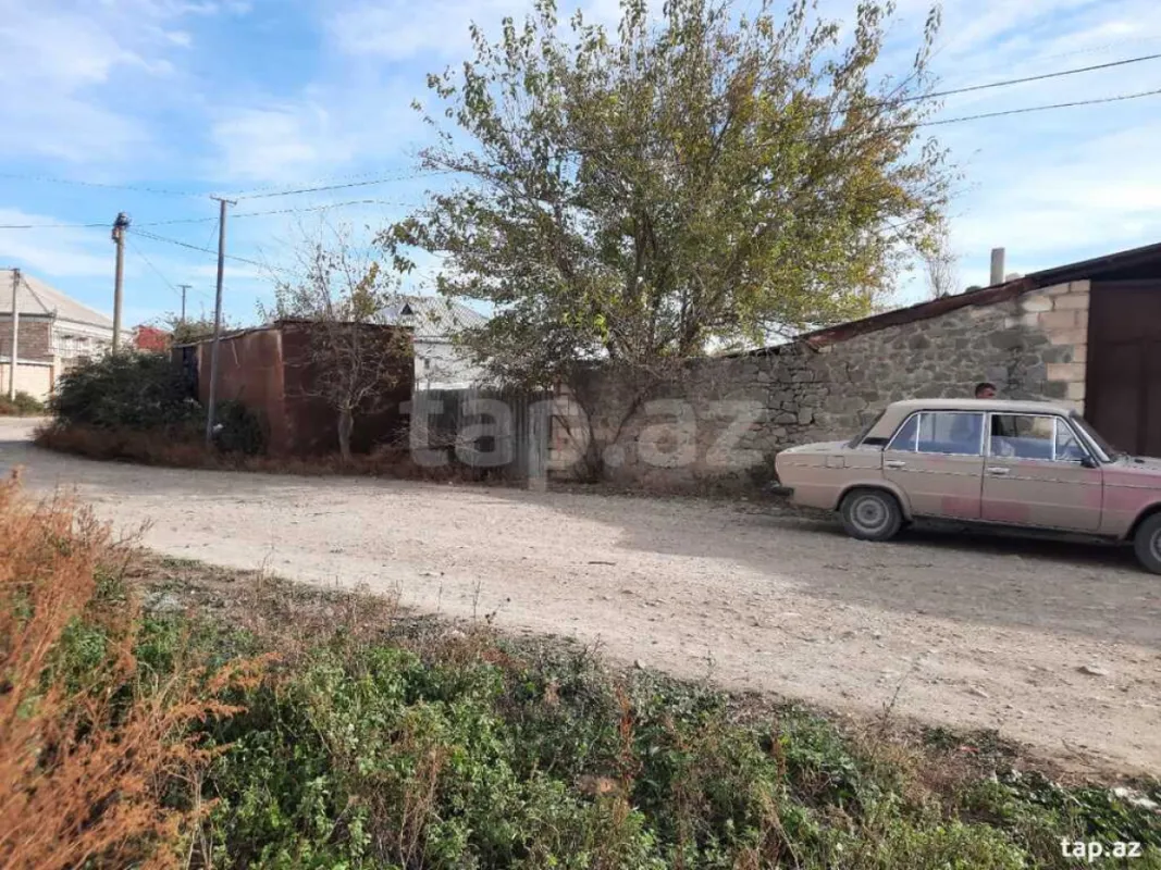 Satılır 5 otaqlı həyət evi