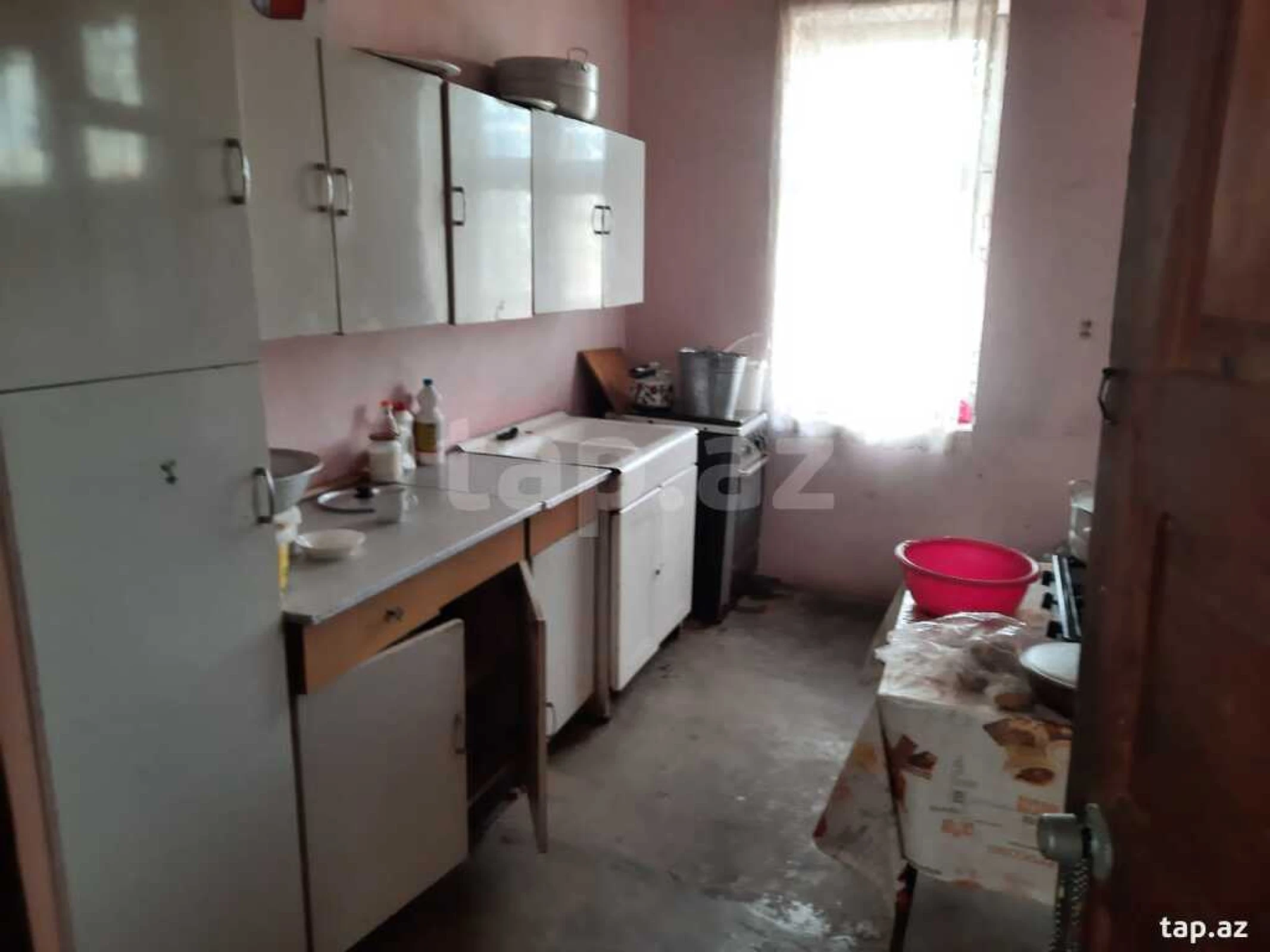 Satılır 5 otaqlı həyət evi