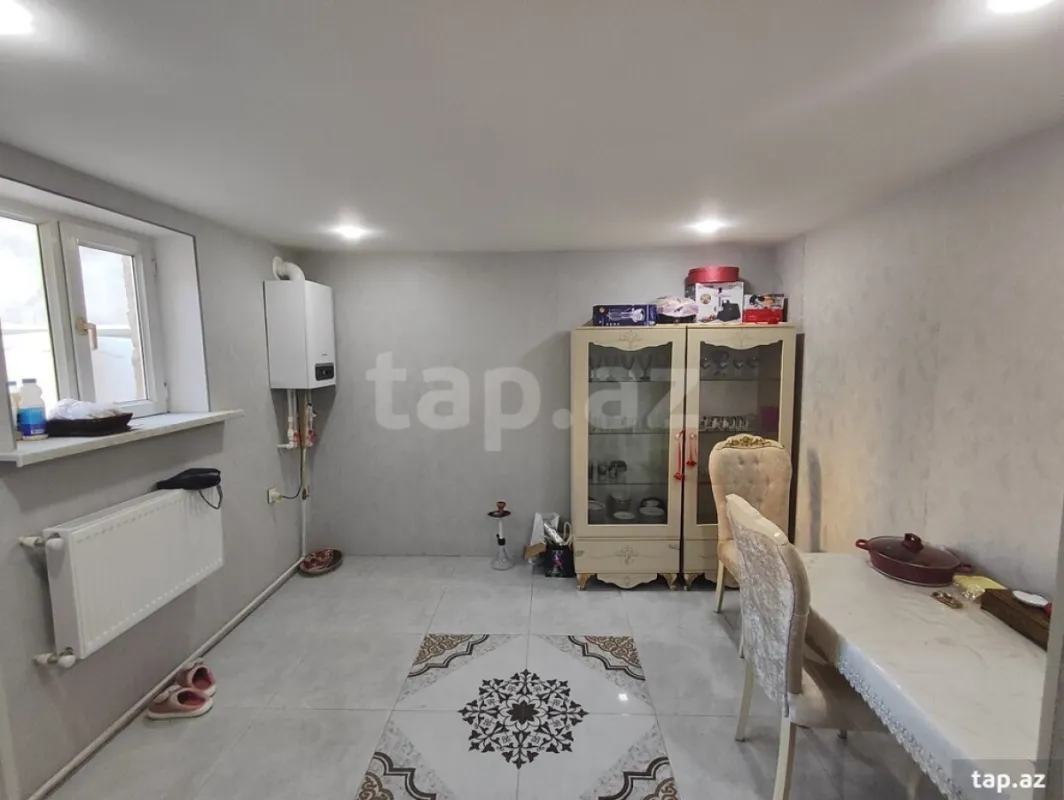 Satılır 4 otaqlı həyət evi