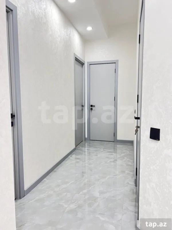 Kirayə verilir 3 otaqlı yeni tikili 105 m²