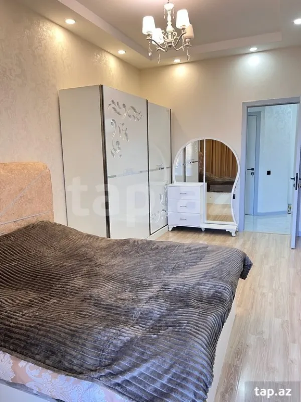 Kirayə verilir 3 otaqlı yeni tikili 105 m²