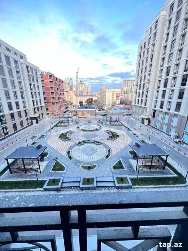Kirayə verilir 3 otaqlı yeni tikili 105 m²