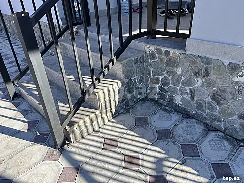 Satılır 3 otaqlı həyət evi