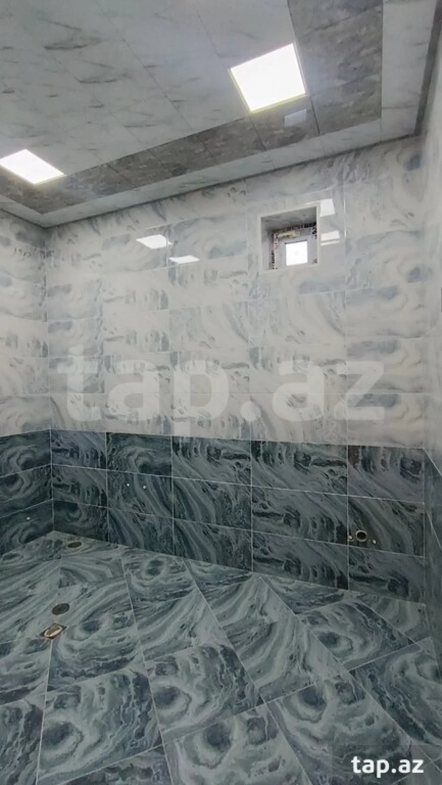 Satılır 6 otaqlı həyət evi