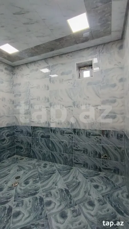 Satılır 6 otaqlı həyət evi