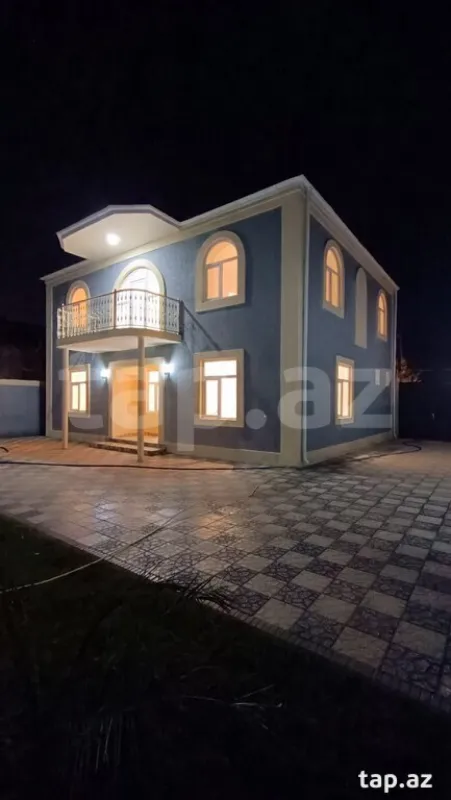 Satılır 6 otaqlı həyət evi