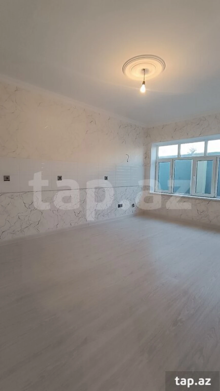 Satılır 6 otaqlı həyət evi