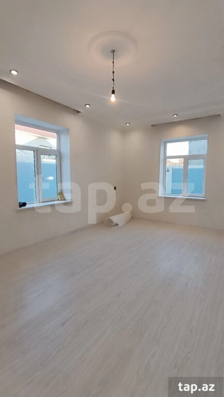 Satılır 6 otaqlı həyət evi