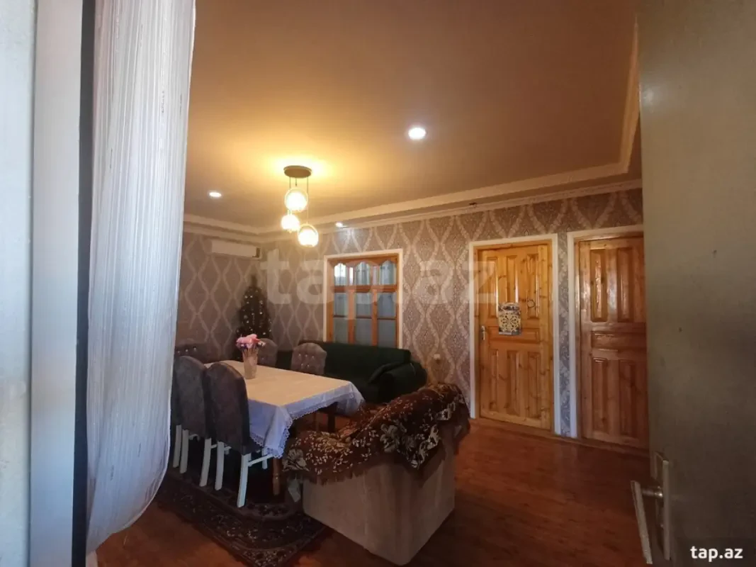 Satılır 3 otaqlı həyət evi 140 m²
