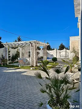 Satılır 5 otaqlı həyət evi