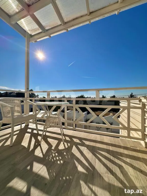 Satılır 5 otaqlı həyət evi