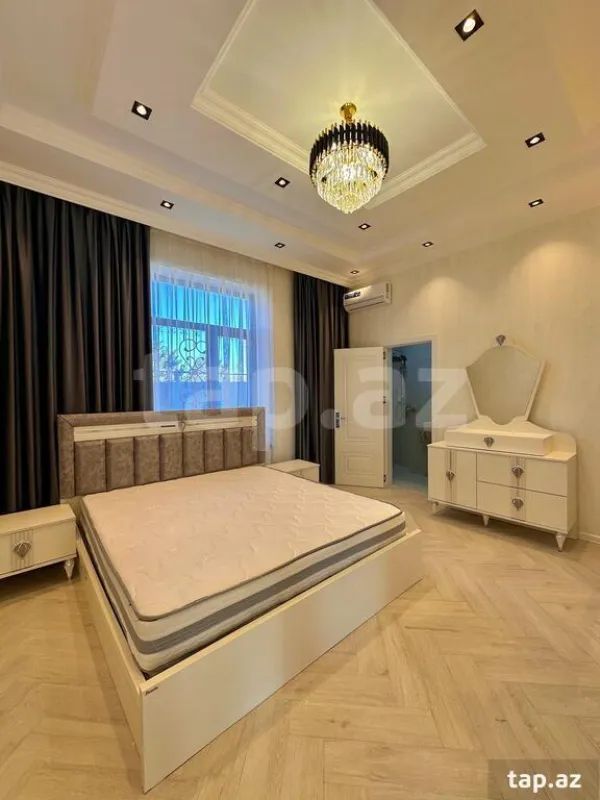 Satılır 5 otaqlı həyət evi