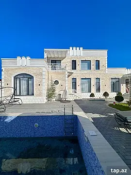 Satılır 5 otaqlı həyət evi