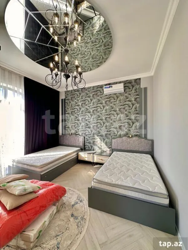 Satılır 5 otaqlı həyət evi