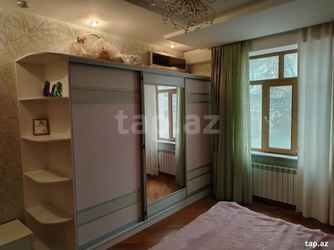 Satılır 3 otaqlı mənzil 100 m²