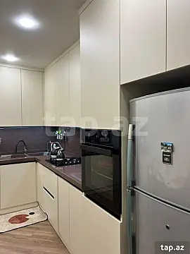 Kirayə verilir 3 otaqlı mənzil 110 m²