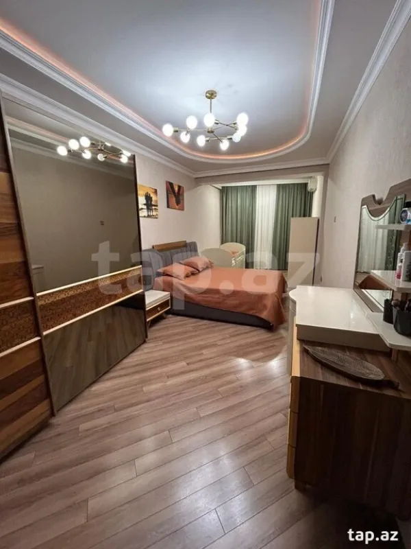 Kirayə verilir 3 otaqlı mənzil 110 m²
