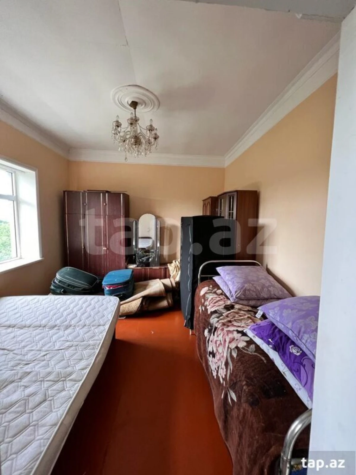 Satılır 5 otaqlı həyət evi