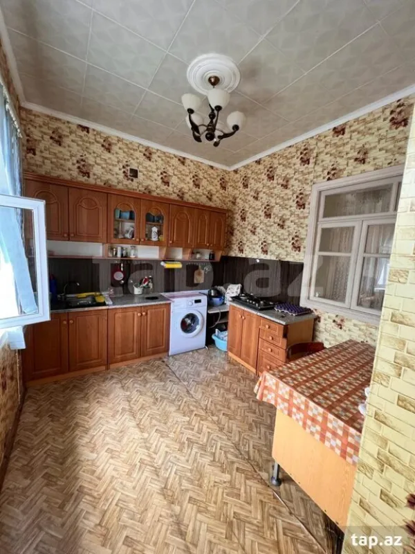 Satılır 5 otaqlı həyət evi