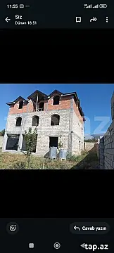 Satılır 10 otaqlı həyət evi