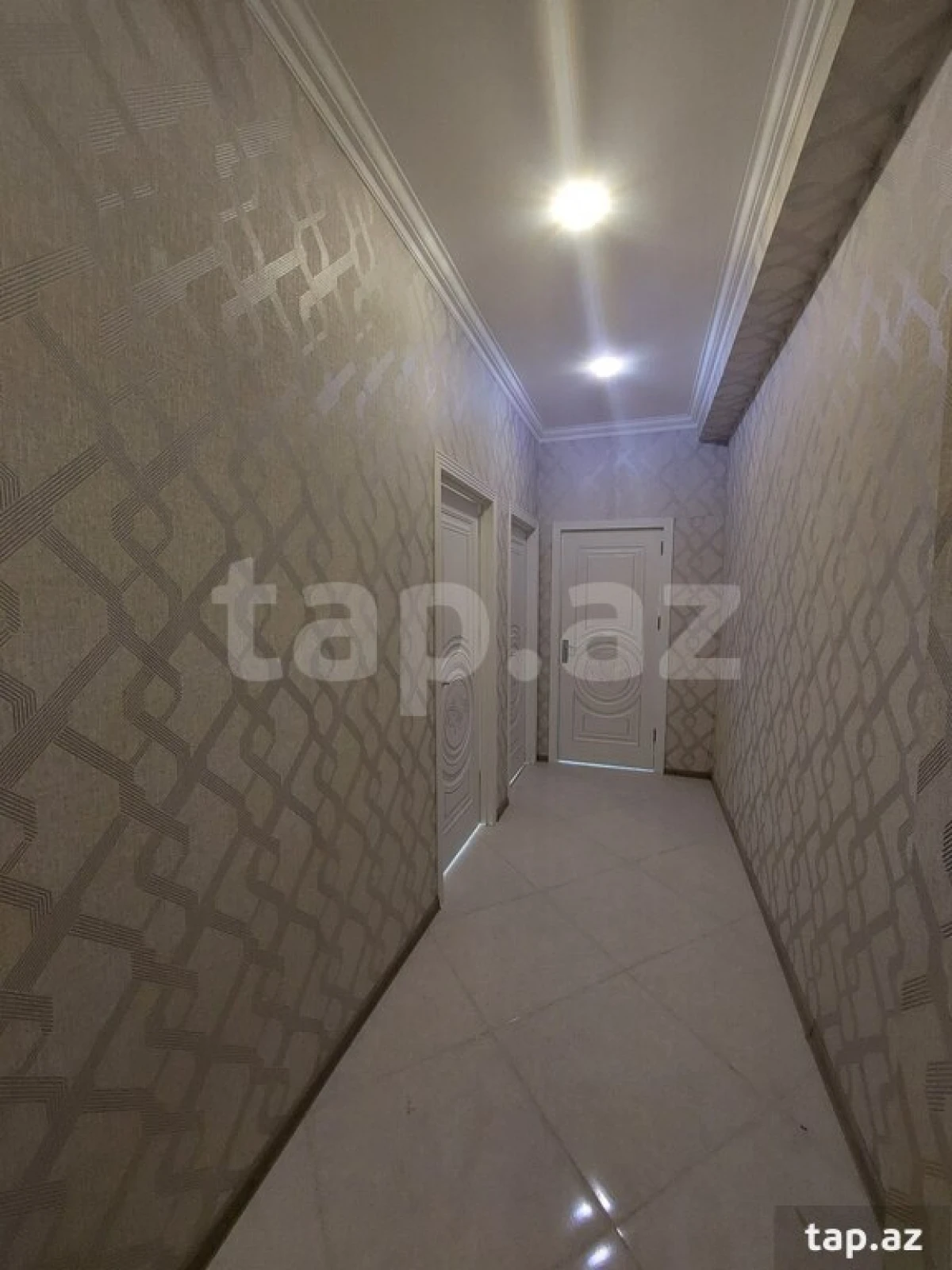 Satılır 3 otaqlı yeni tikili 72 m²