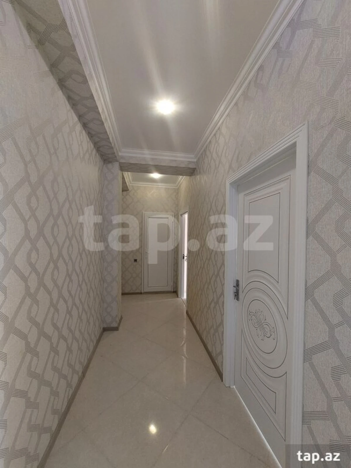 Satılır 3 otaqlı yeni tikili 72 m²