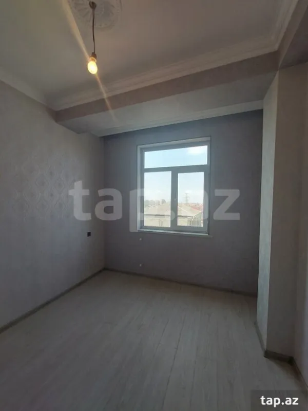 Satılır 3 otaqlı yeni tikili 72 m²