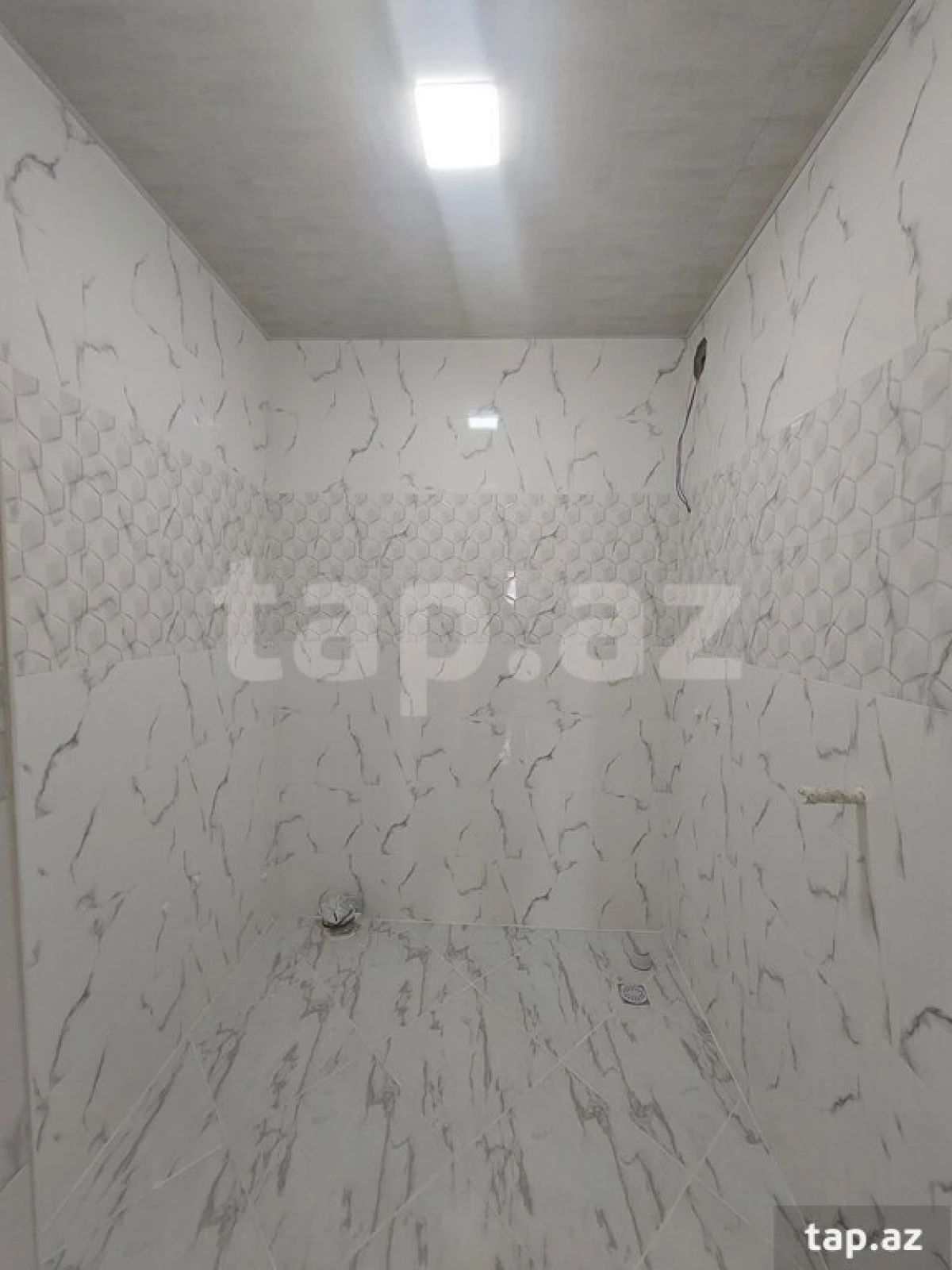 Satılır 3 otaqlı yeni tikili 72 m²