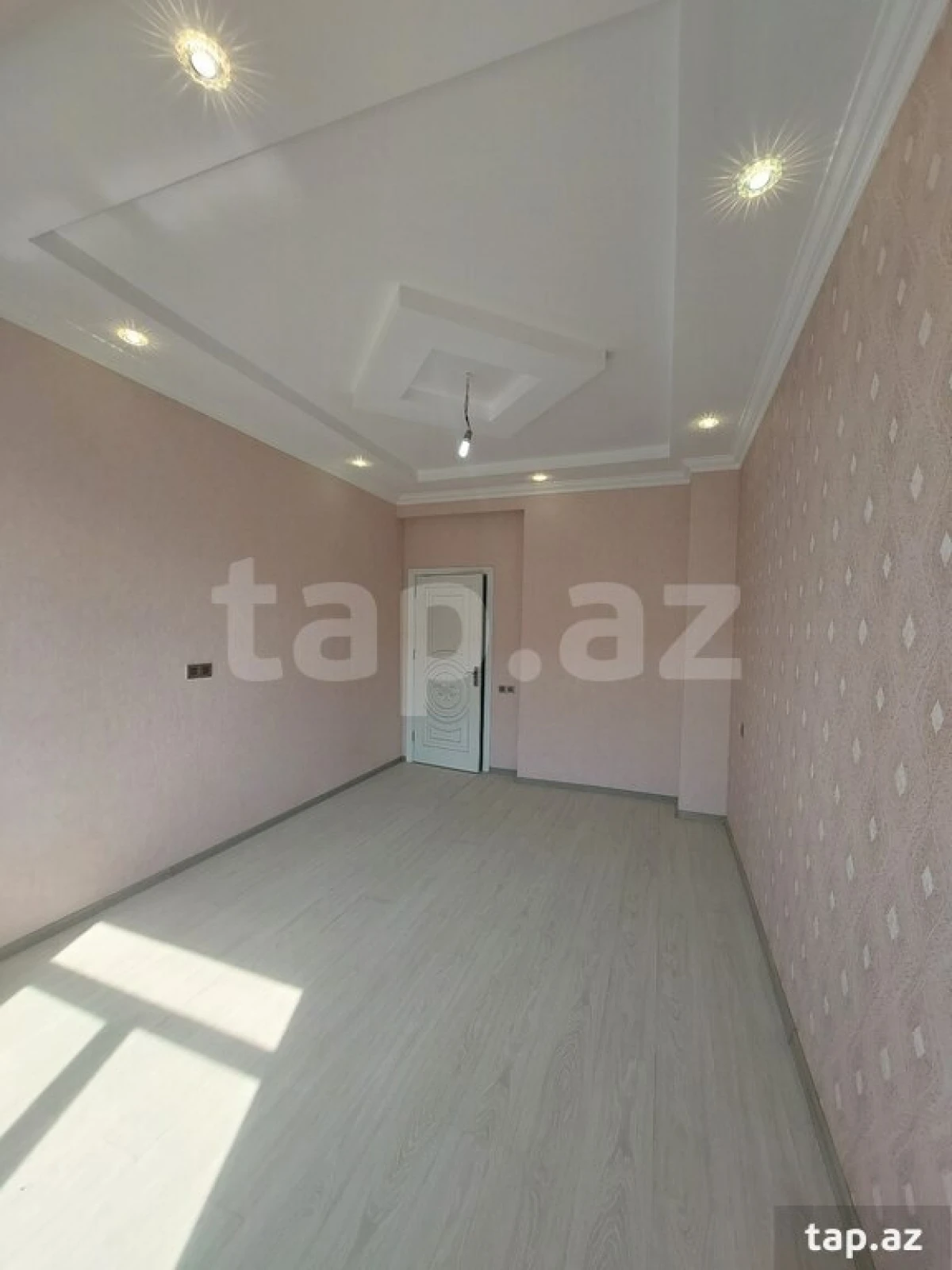 Satılır 3 otaqlı yeni tikili 72 m²